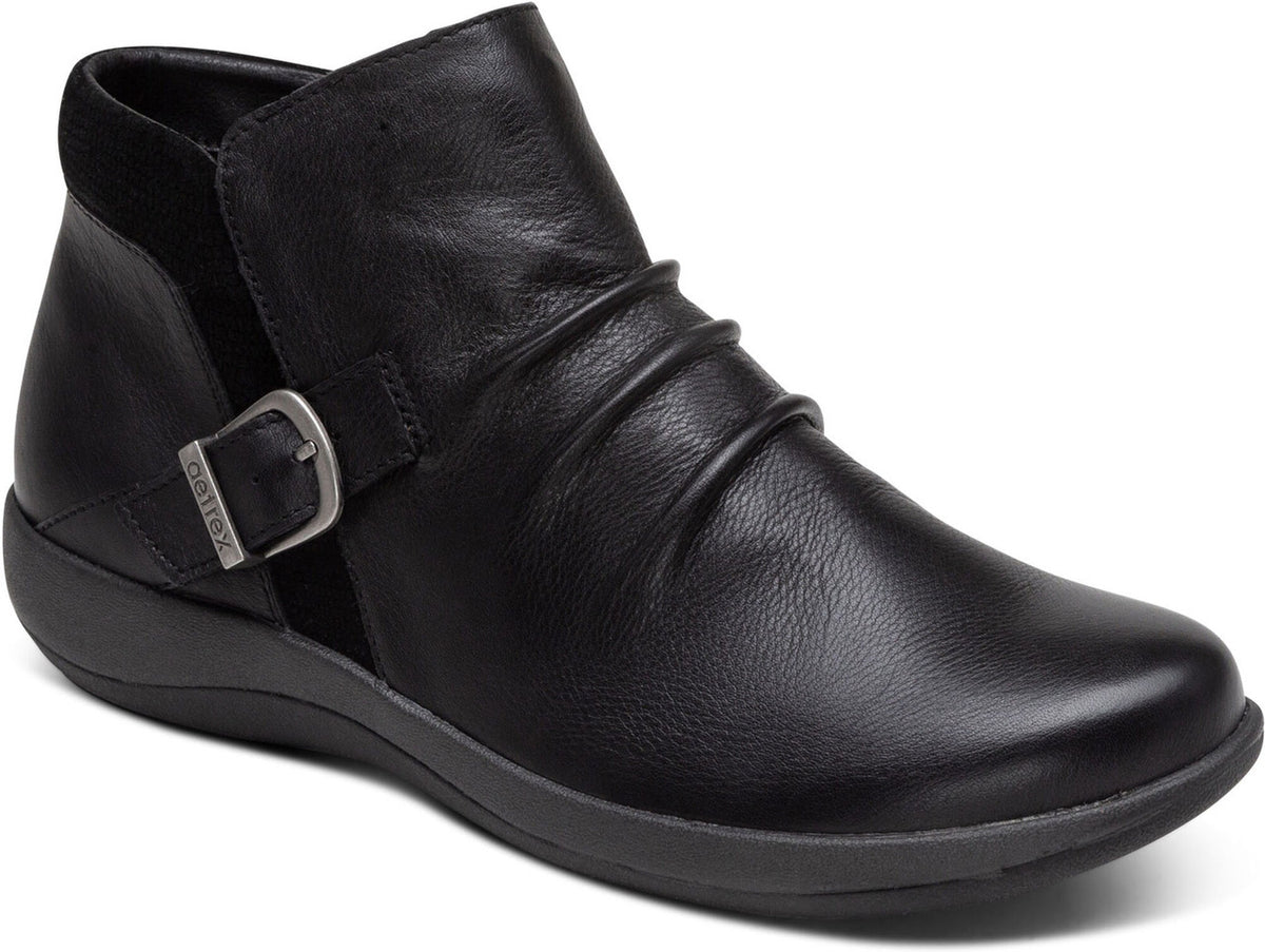  Aetrex Women's Luna