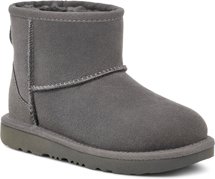  UGG Kids Classic Mini II