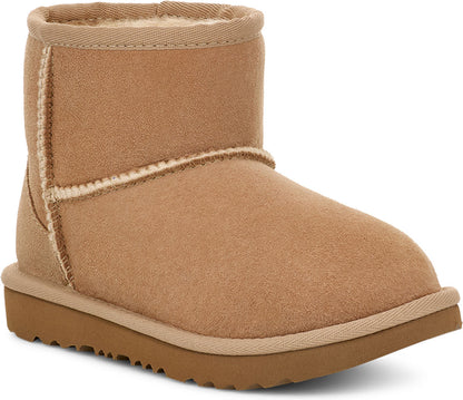  UGG Kids Classic Mini II